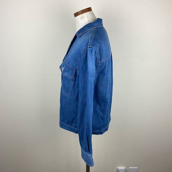 Madewell Denim Cropped Button-Up Shirt in Ridgeville Wash - Picture 5 of 7